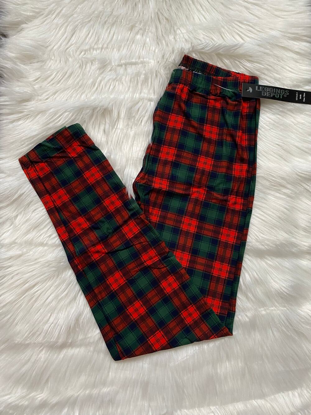 NWT One Size Green and Red Plaid Christmas Leggings